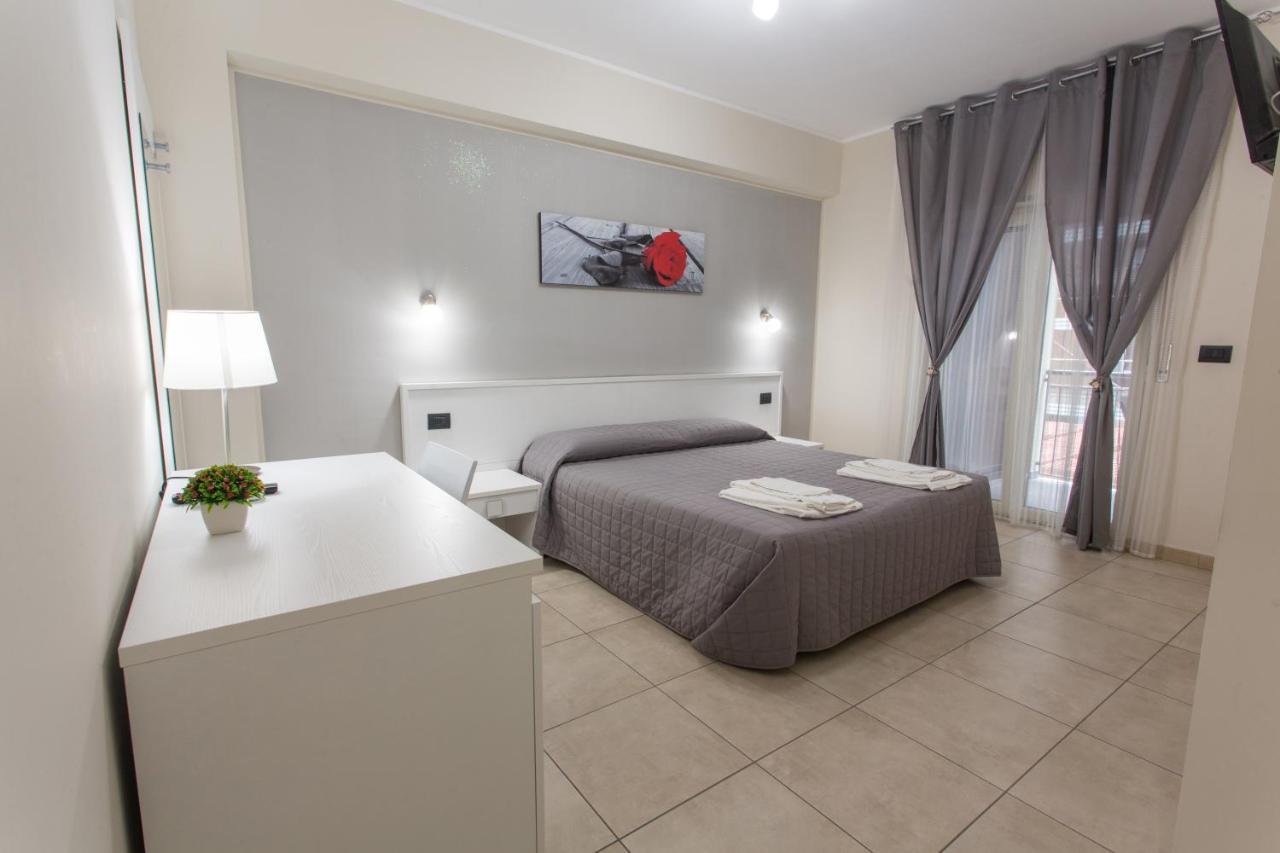 I Granai Messina Bed & Breakfast Bagian luar foto