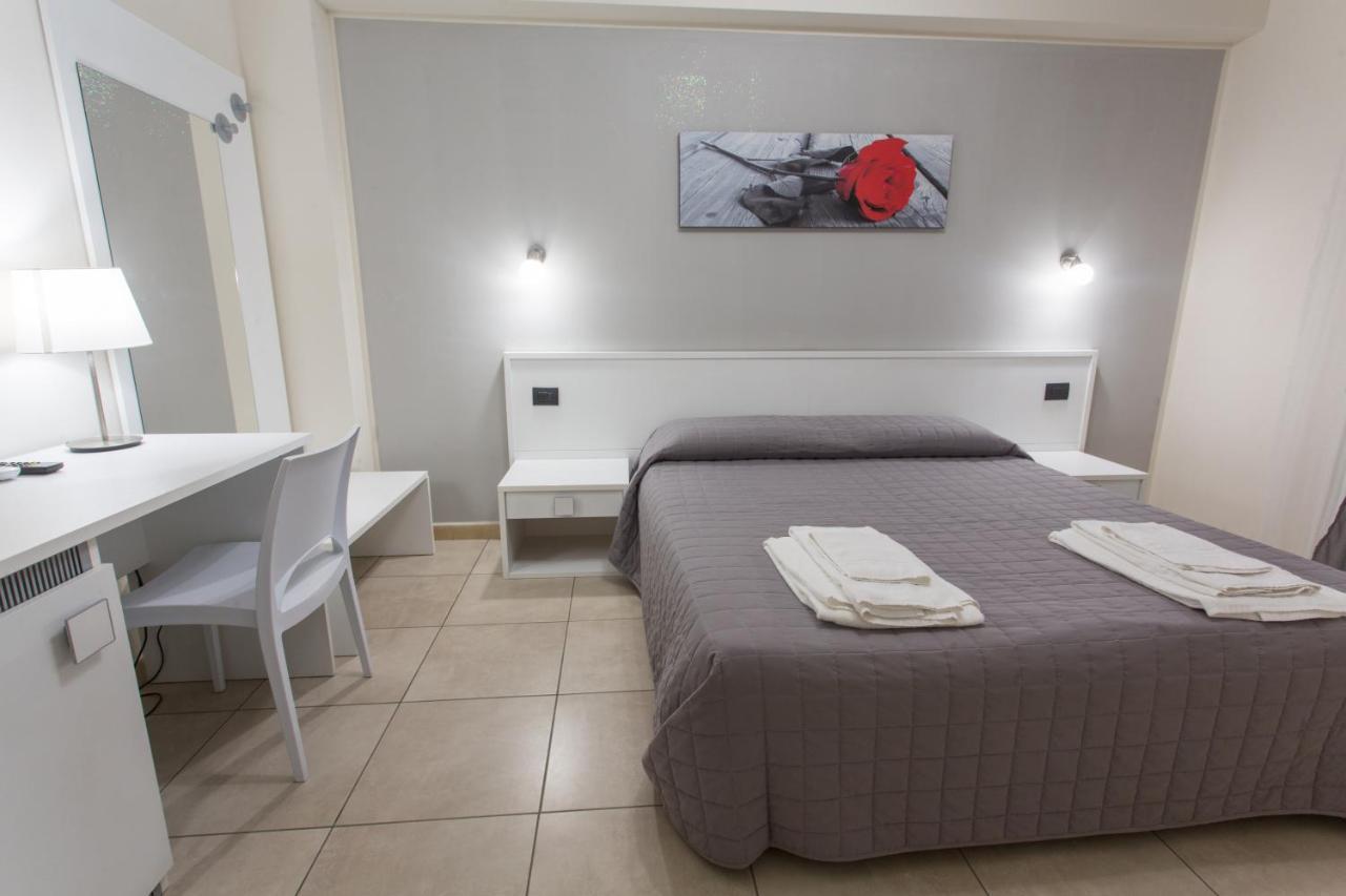 I Granai Messina Bed & Breakfast Bagian luar foto