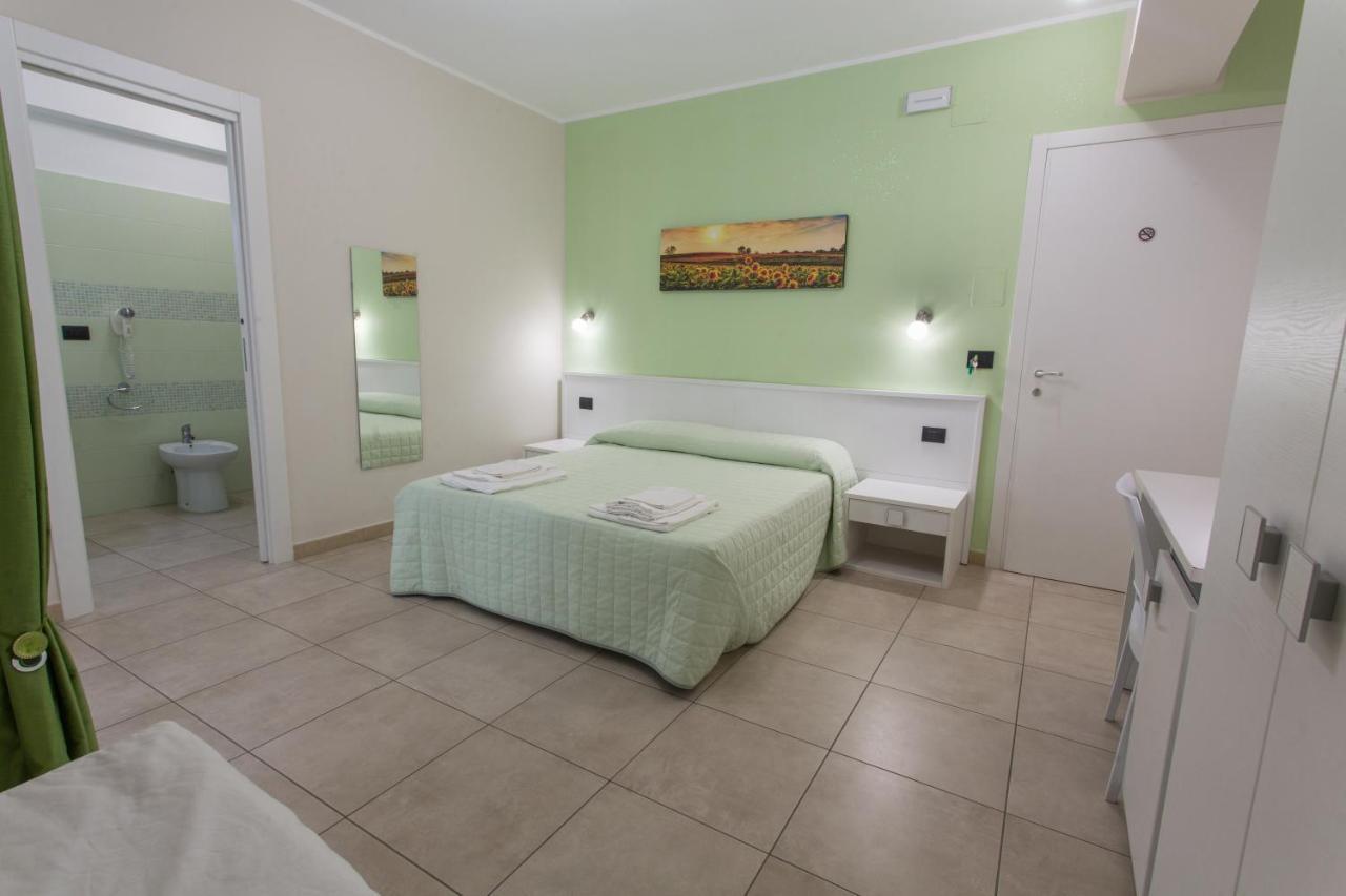 I Granai Messina Bed & Breakfast Bagian luar foto